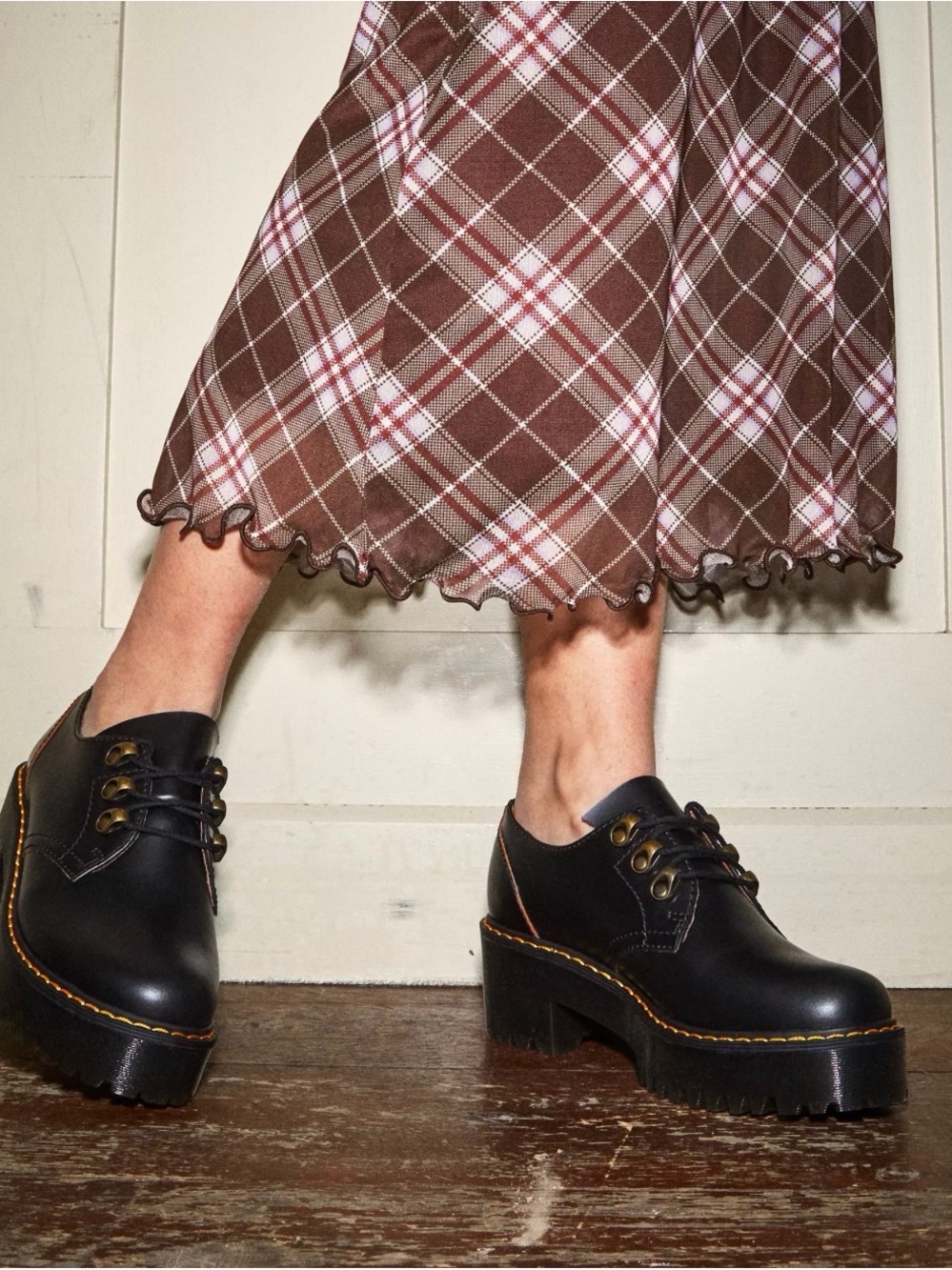 Dr. Martens Leona Lo vintage smooth leather heeled shoes